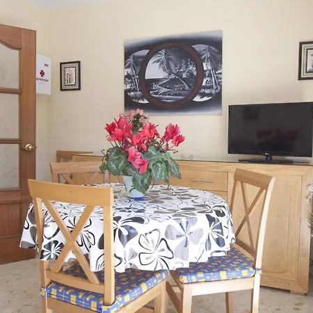 - 2 Bedrooms With Wifi And Sea Views - 01679 Apartment *